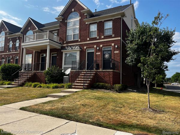 3177 Newbury Place, Troy, Mi 48084