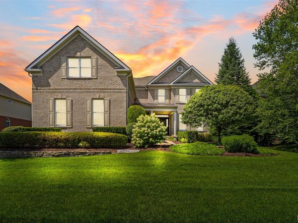 24303 Saybrook Court , Novi, Mi 48374