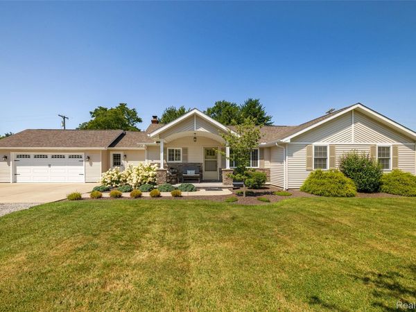 1423 Belle River Road , East China Township, Mi 48054