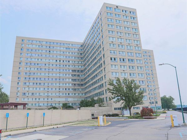 8900 Jefferson Avenue , Unit 1130-1131, Detroit, Mi 48214