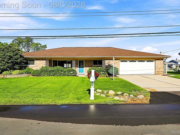 38119 Mallast Street, Harrison Township, Mi 48045