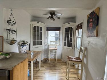 306 W Parkway Avenue, Flint, Mi 48505