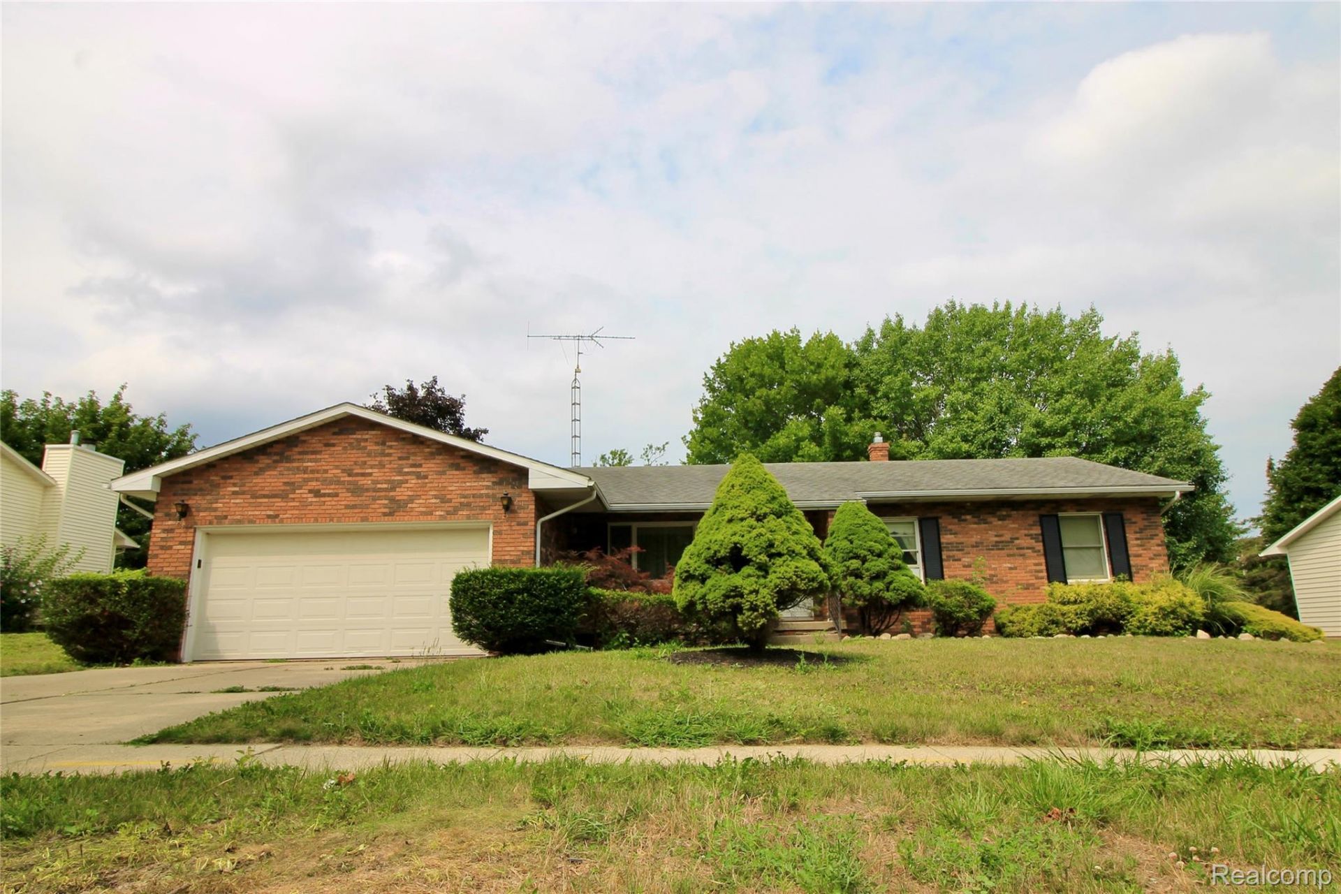 403 N Wickshire Lane, Durand, Mi 48429 Main Photo