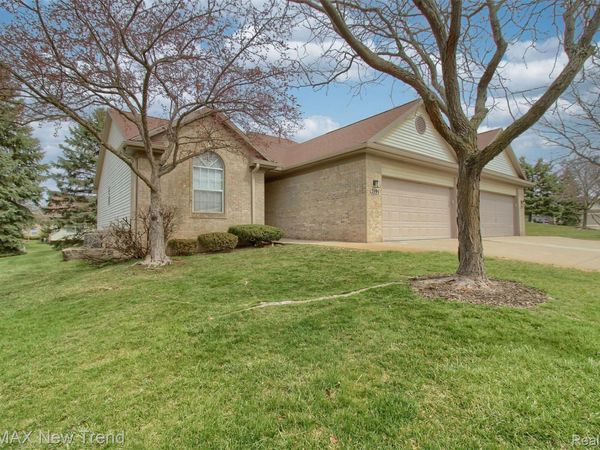 2191 Pleasant Drive , Commerce Township, Mi 48390