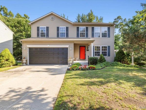 153 Cascade Lane , Waterford Township, Mi 48327