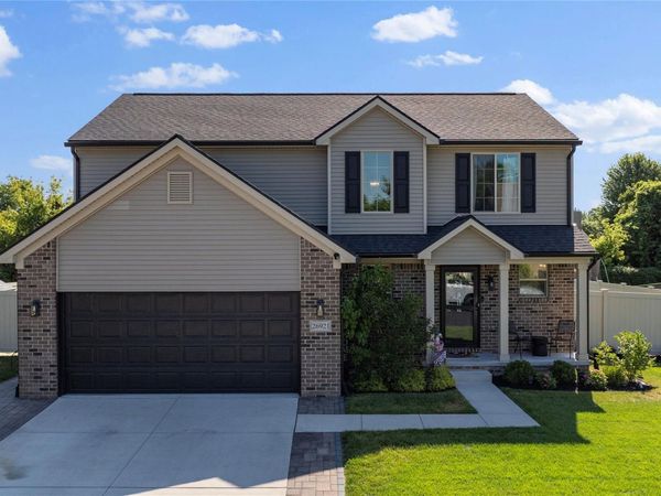 26921 Cedar Run Court , Woodhaven, Mi 48183