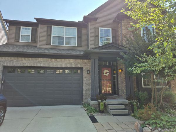 4976 W Stonegate Circle, Orion Township, Mi 48359