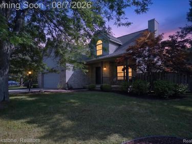 13071 Sherrington Drive, Dewitt Township, Mi 48820