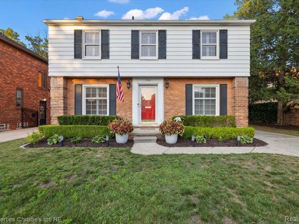 162 Fisher Road, Grosse Pointe Farms, Mi 48230