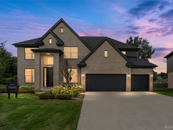 2071 Kohli Drive , Troy, Mi 48083