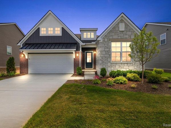 2352 Provencal Drive , Commerce Township, Mi 48382