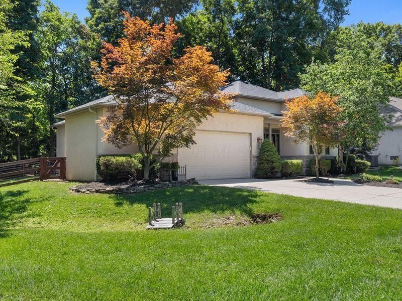 39 W Hiawatha Drive, Powell, OH 43065 Photo 3
