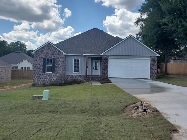 10 Harvard Oak, Hattiesburg, MS 39402