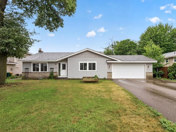 710 129th Avenue NE, Blaine, MN 55434
