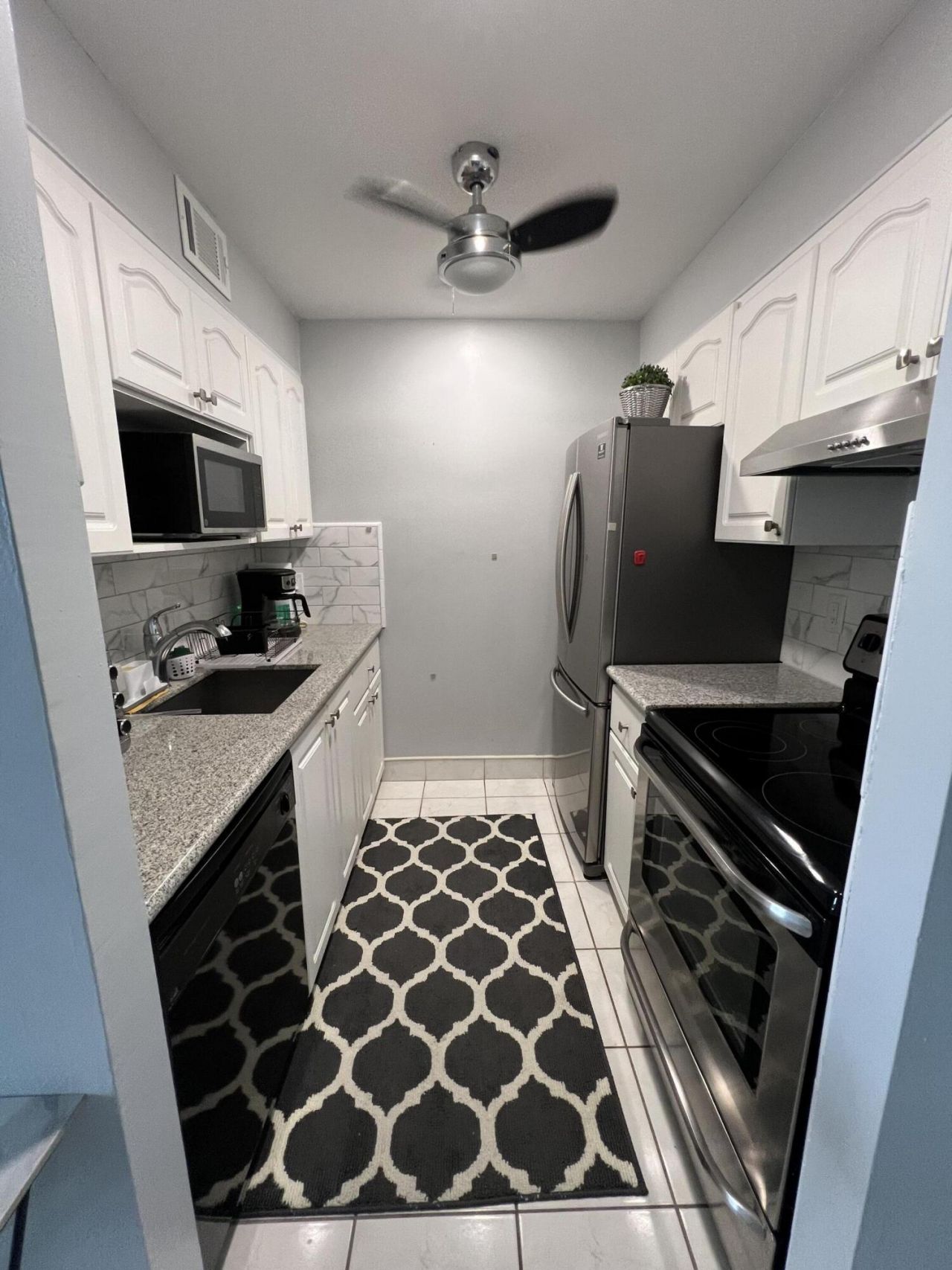 111 Briny Avenue, Unit 22-09, Pompano Beach, FL 33062 Photo