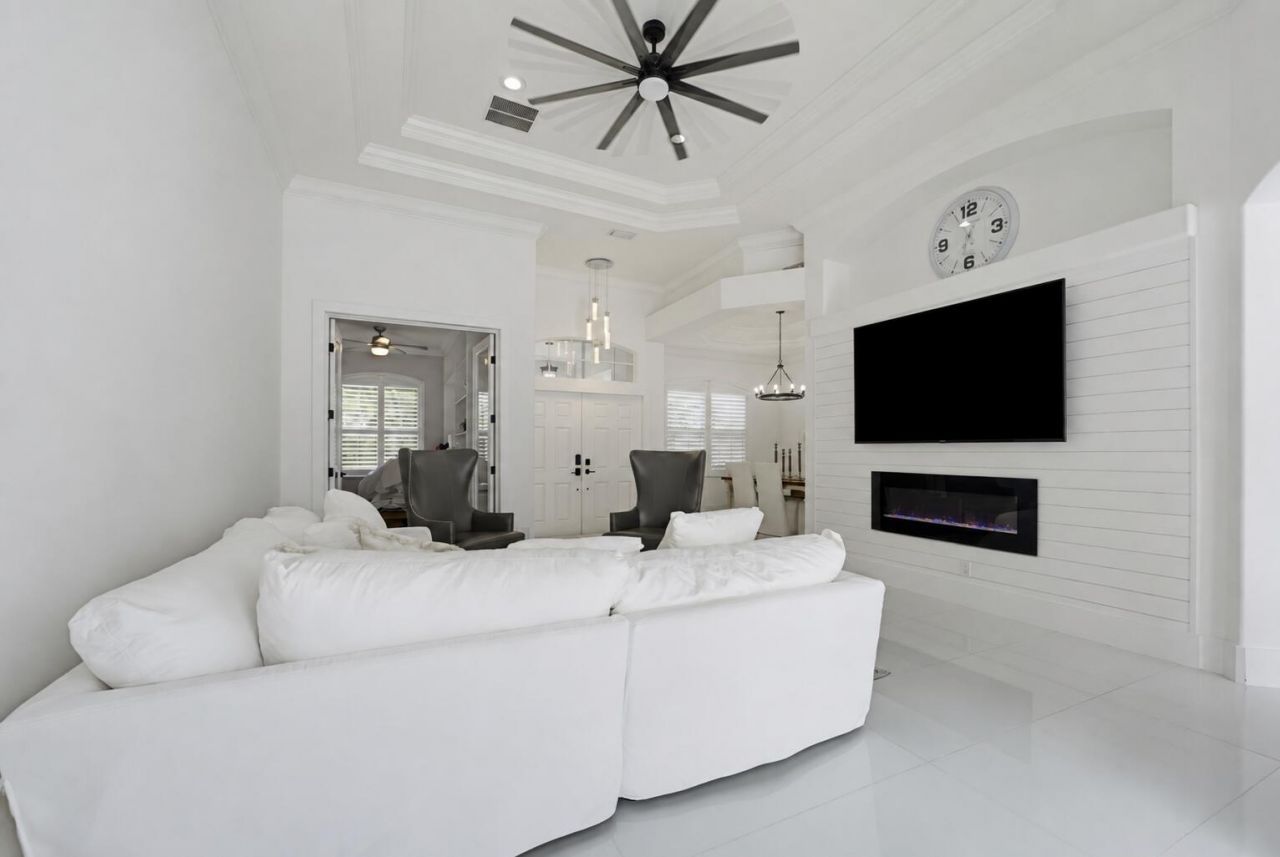 1389 SW Bayshore Boulevard, Port Saint Lucie, FL 34983 Photo