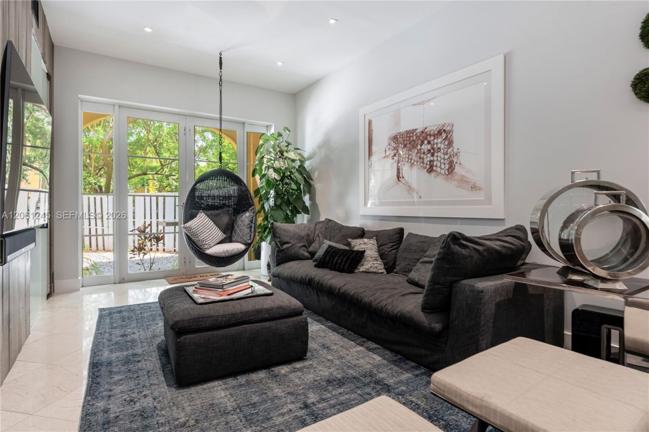 18460 NE 30th Ave, Unit 18460, Aventura, FL 33160 Photo