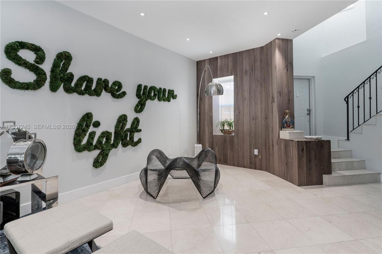 18460 NE 30th Ave, Unit 18460, Aventura, FL 33160 Photo