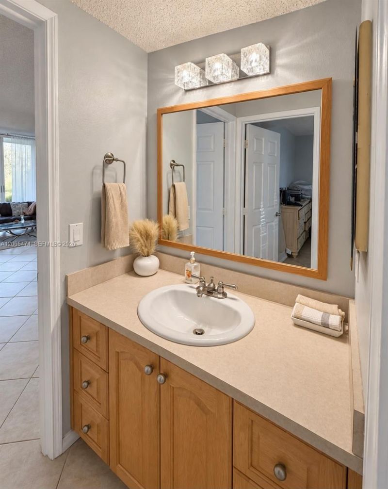 9471 Evergreen Pl, Unit 307, Davie, FL 33324 Photo