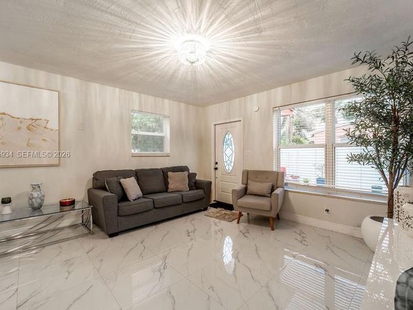1600 N 68th Ave , Hollywood, FL 33024