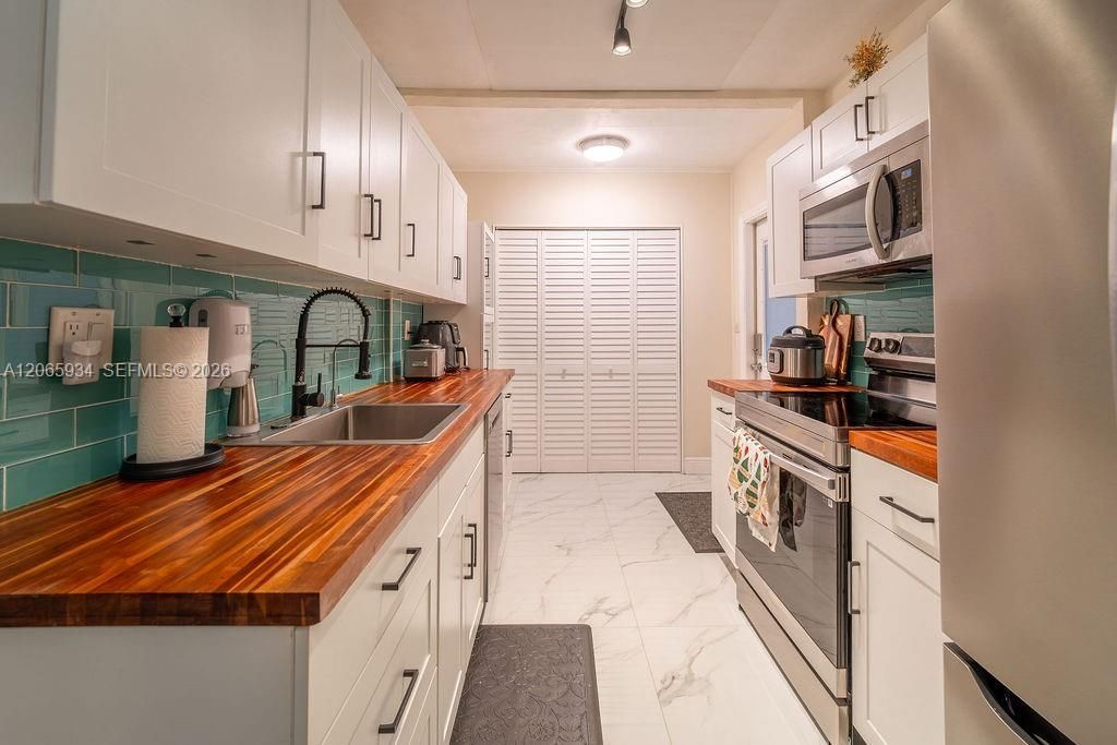 1600 N 68th Ave, Hollywood, FL 33024 Photo