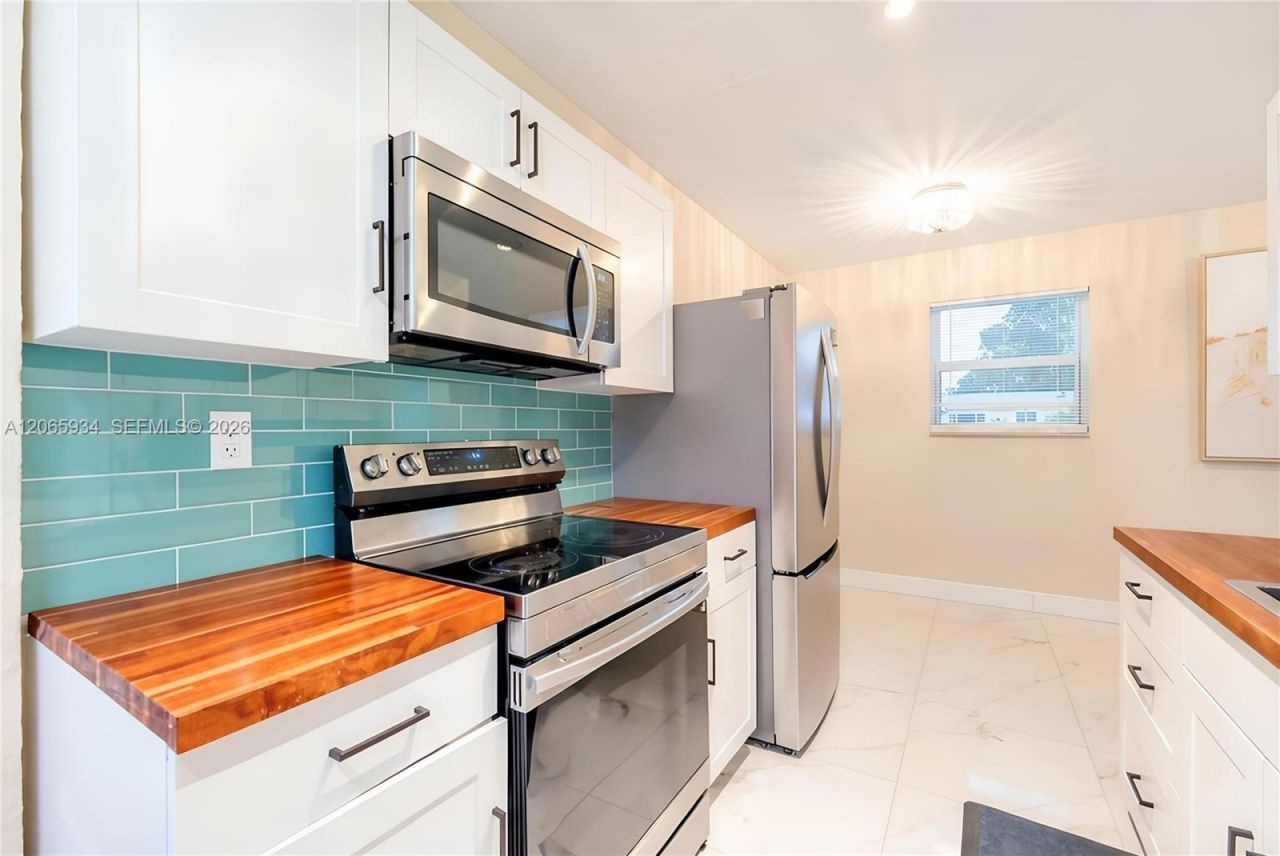 1600 N 68th Ave, Hollywood, FL 33024 Photo