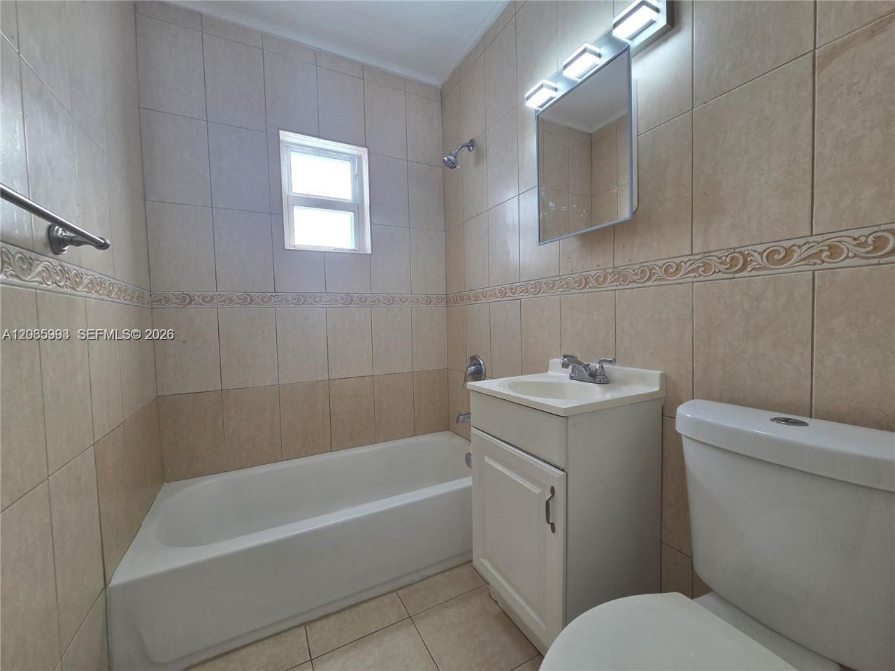 6240 SW 21st St (upstairs) , Unit 6242, Miami, FL 33155 Photo