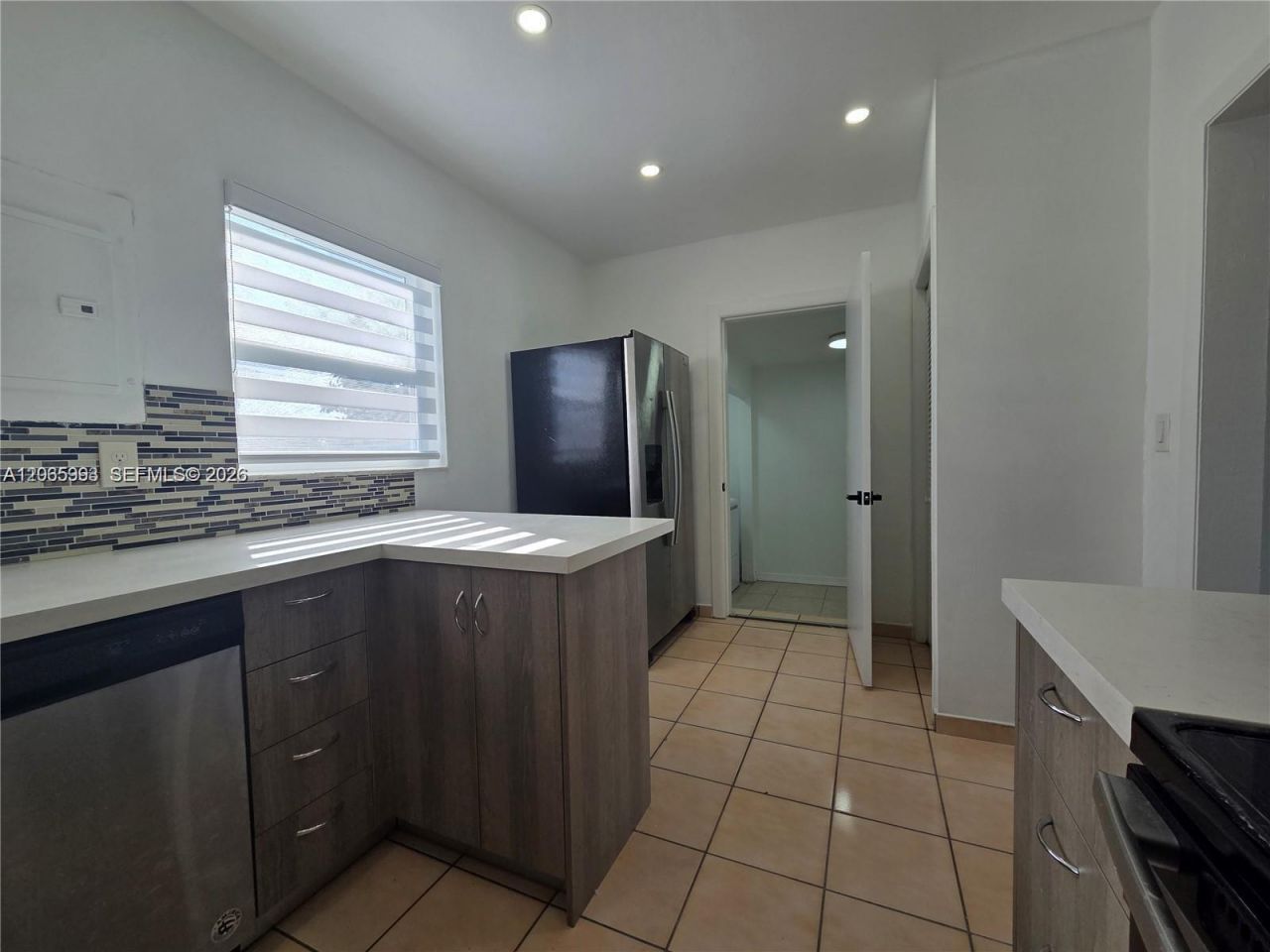 6240 SW 21st St (upstairs) , Unit 6242, Miami, FL 33155 Photo
