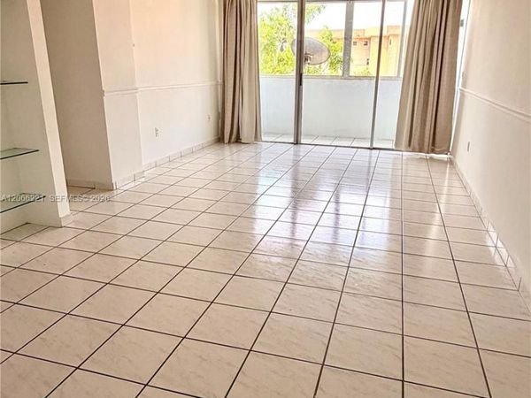 840 NW 87th Ave , Unit 406, Miami, FL 33172