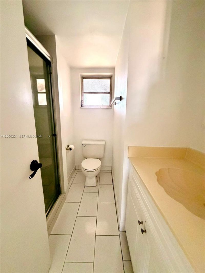 840 NW 87th Ave , Unit 406, Miami, FL 33172 Photo
