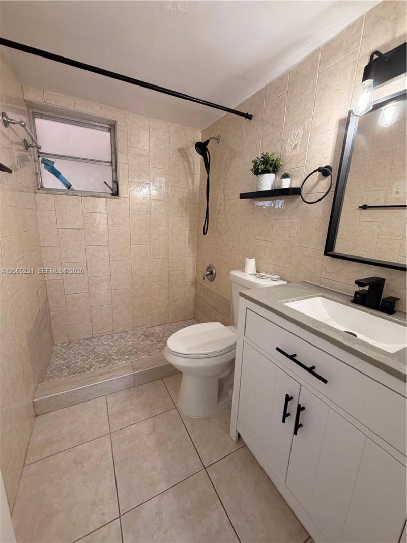 840 NW 87th Ave , Unit 406, Miami, FL 33172 Photo