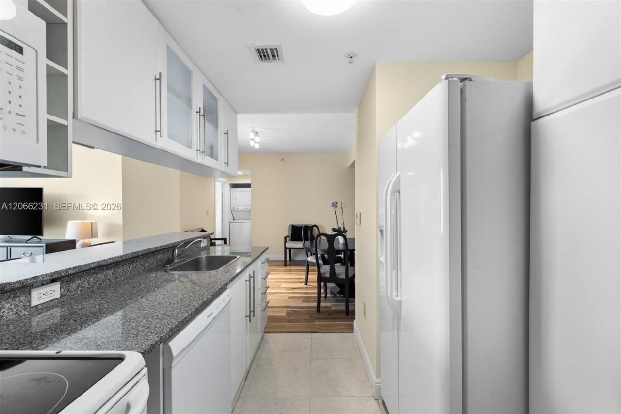 275 NE 18th St, Unit 710, Miami, FL 33132 Photo