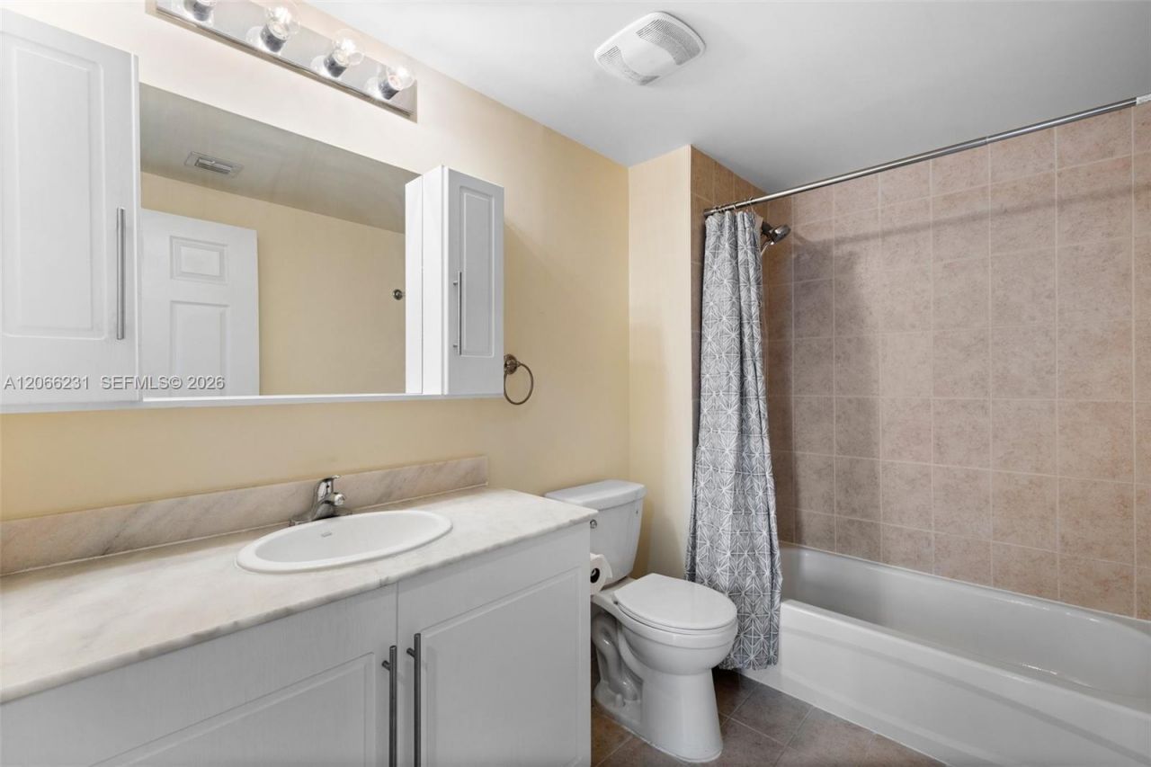 275 NE 18th St, Unit 710, Miami, FL 33132 Photo