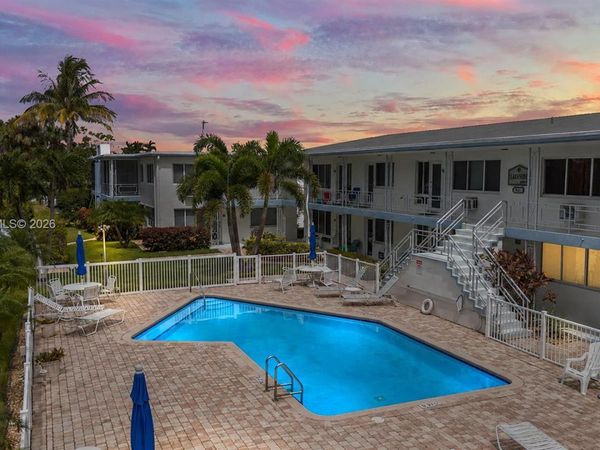 3201 SE 12th St, Unit A2, Pompano Beach, FL 33062
