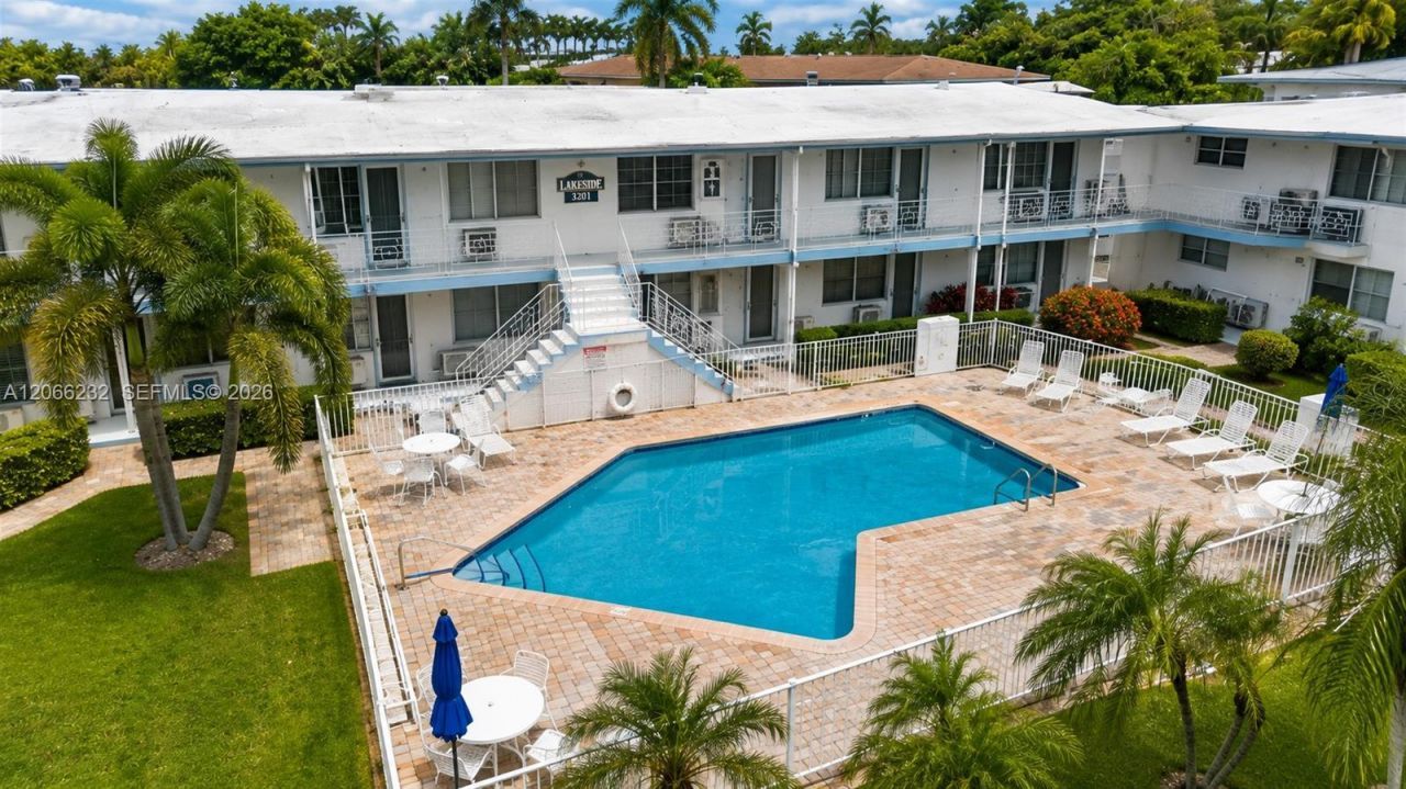 3201 SE 12th St, Unit A2, Pompano Beach, FL 33062 Photo