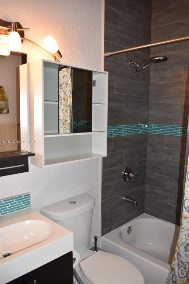 1435 SW 82nd Pl , Unit N/A, Miami, FL 33144 Photo