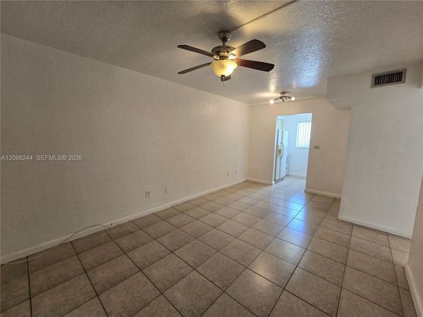 2330 NW 11th St , Unit 15, Miami, FL 33125