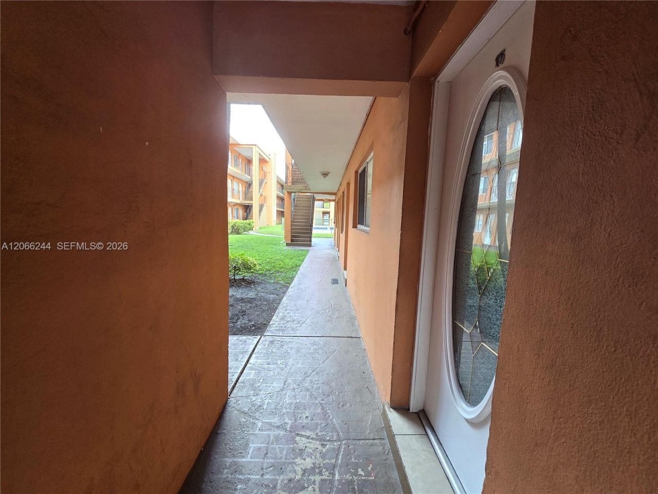 2330 NW 11th St , Unit 15, Miami, FL 33125 Photo