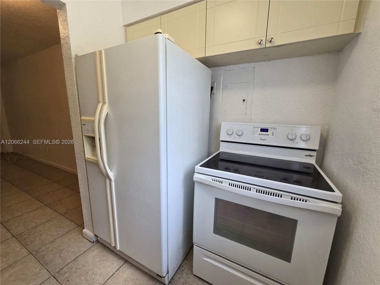 2330 NW 11th St , Unit 15, Miami, FL 33125 Photo