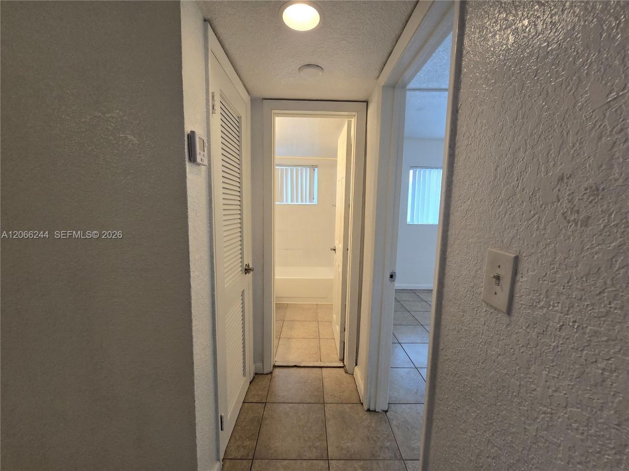 2330 NW 11th St , Unit 15, Miami, FL 33125 Photo