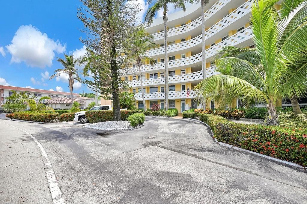 2400 NE 9th St , Unit 201, Fort Lauderdale, FL 33304 Photo
