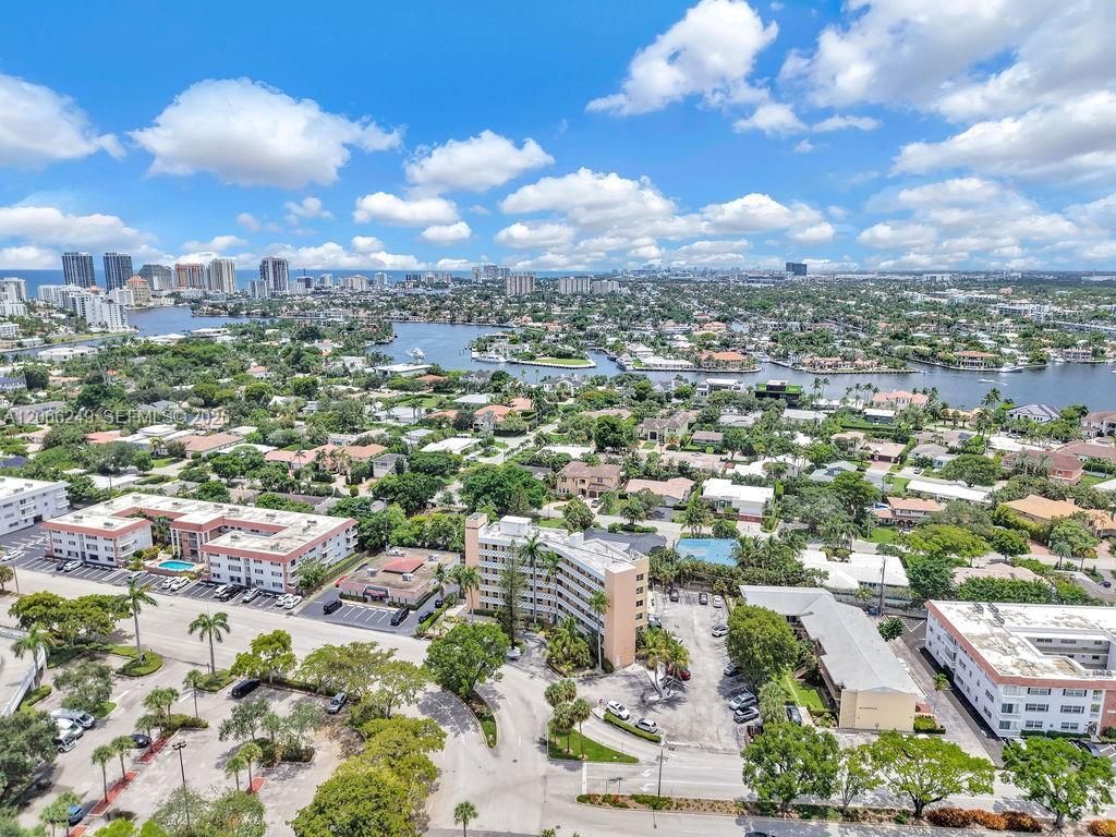 2400 NE 9th St , Unit 201, Fort Lauderdale, FL 33304 Photo