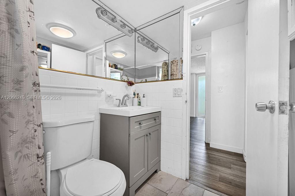 2400 NE 9th St , Unit 201, Fort Lauderdale, FL 33304 Photo