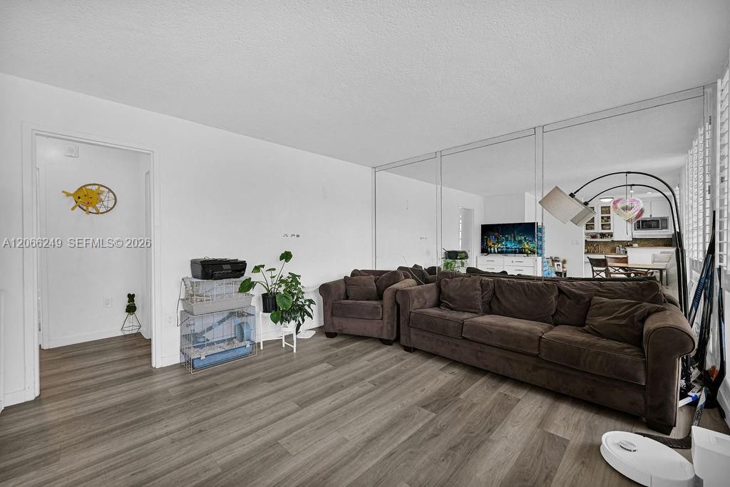 2400 NE 9th St , Unit 201, Fort Lauderdale, FL 33304 Photo