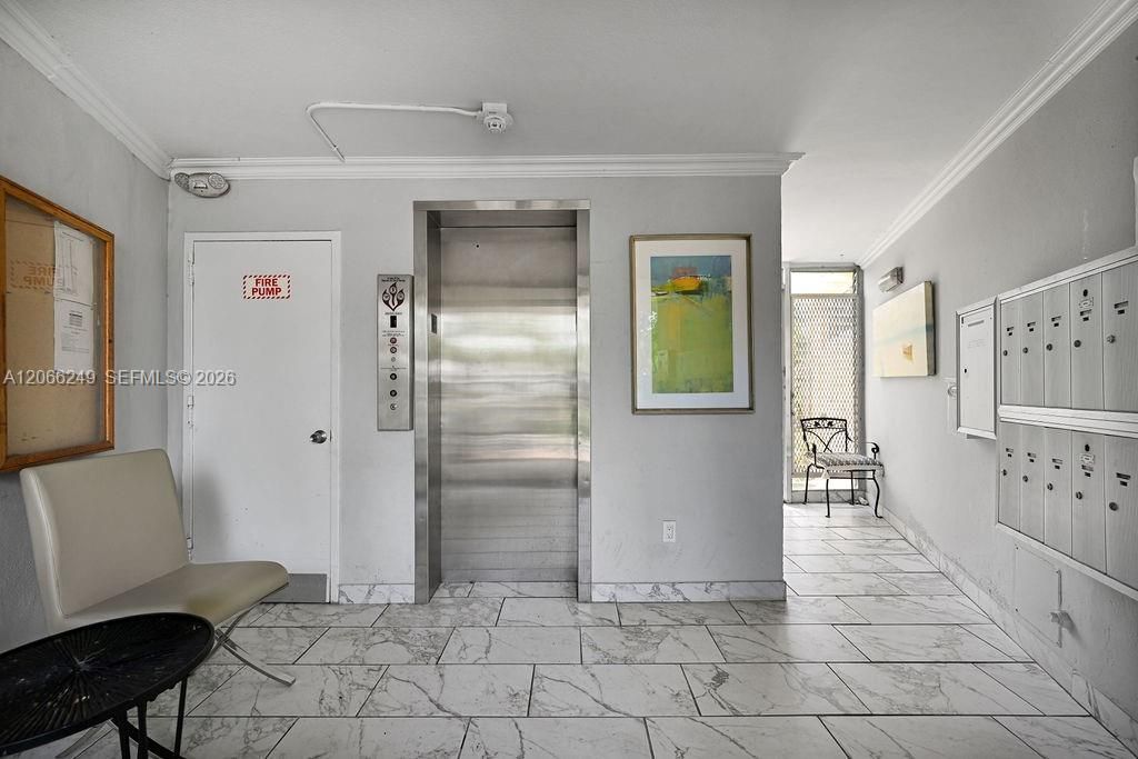 2400 NE 9th St , Unit 201, Fort Lauderdale, FL 33304 Photo