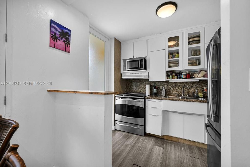 2400 NE 9th St , Unit 201, Fort Lauderdale, FL 33304 Photo