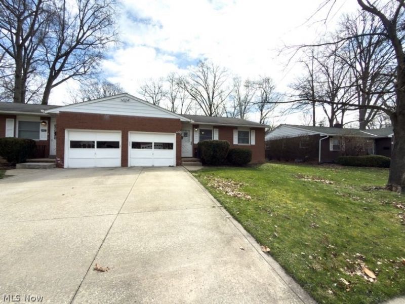 3853-3857 Seneca Street, Stow, OH 44224 Photo 2