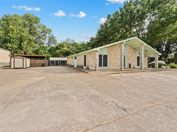 108 Deanna Drive , Robinson, TX 76706