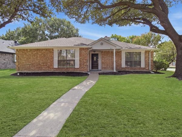 4017 Knights Bridge Drive, Rowlett, TX 75088