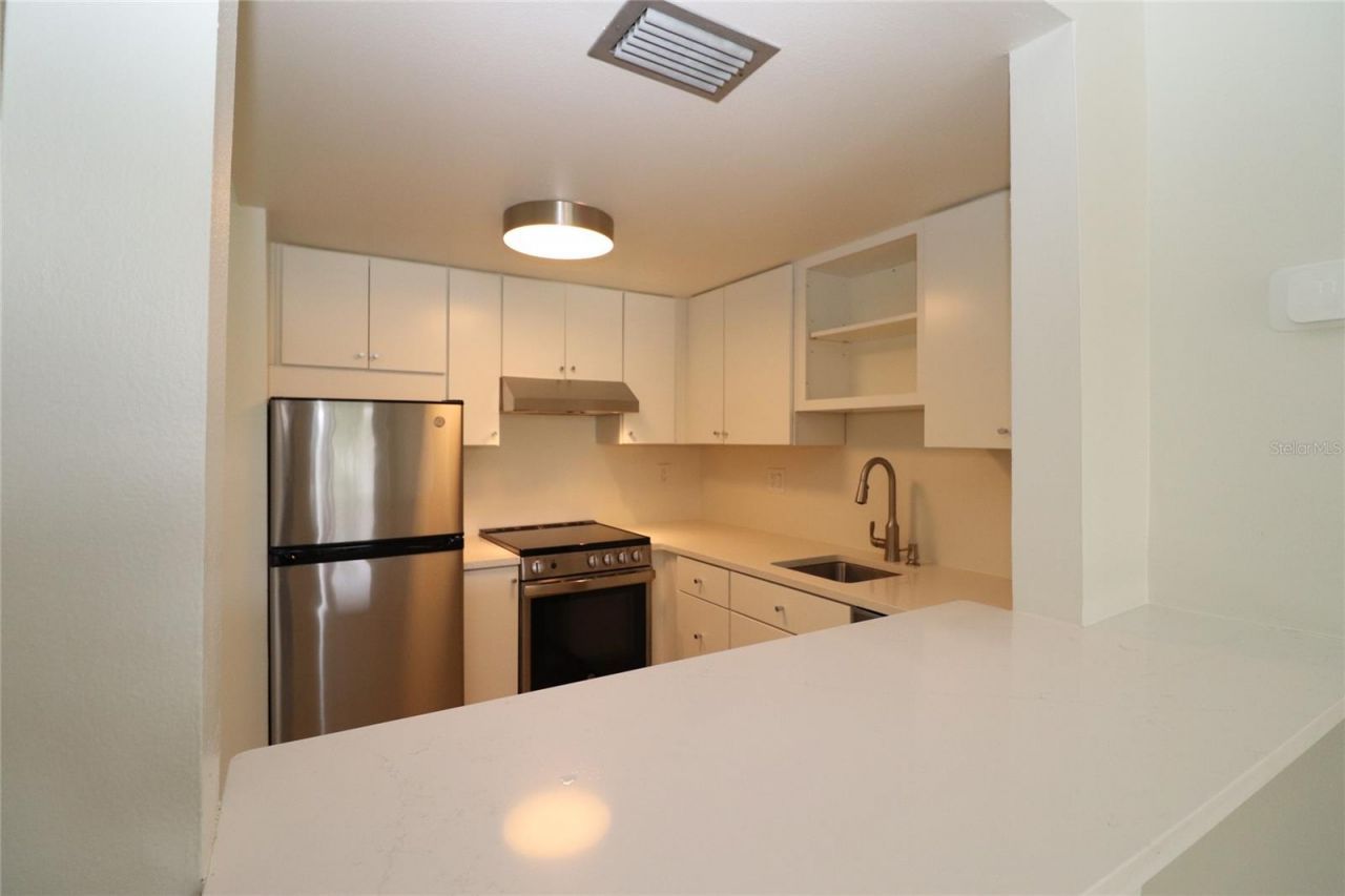 618 Orange Drive, Unit 207, Altamonte Springs, FL 32701 Photo